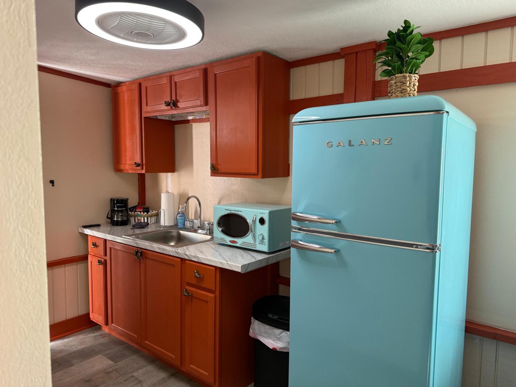 Nature Coast Inn & Cottages Inglis Екстериор снимка